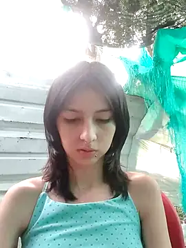 Snapshot of Maiden-Hot chatting on 02.20.25 Maiden-Hot online show from 02.20.25