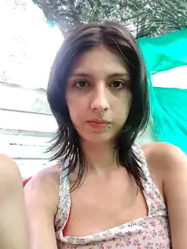 Snapshot of Maiden-Hot chatting on 02.28.25 Maiden-Hot online show from 02.28.25