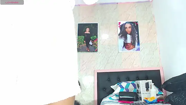 k stormi  online show from 11.14.25