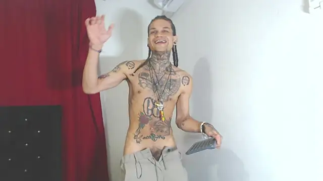 Snapshot of hot_man05 chatting on 02.27.25 hot man05 online show from 02.27.25