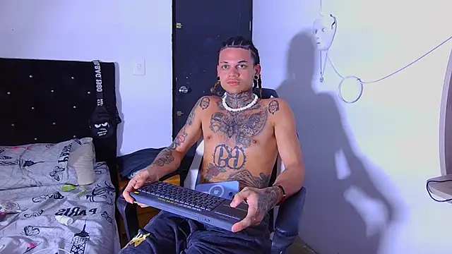 hot man05 online show from 01.14.26