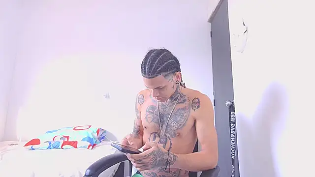 hot man05 online show from 02.05.26