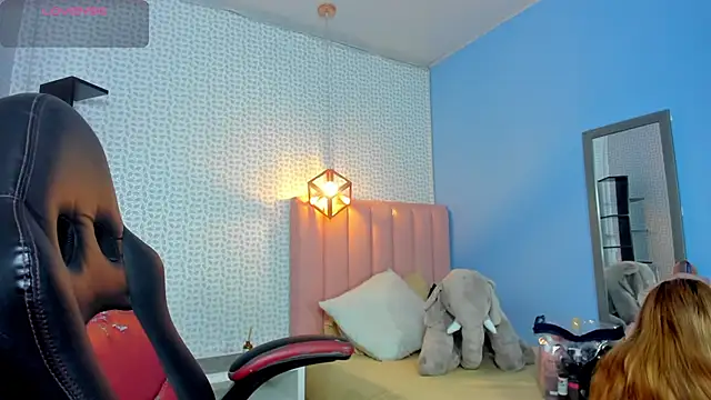 CALANTHELOVE1 online show from 10.18.25