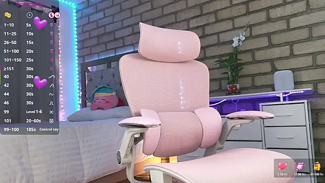 Snapshot of biel_biel chatting on 03.14.25 biel biel online show from 03.14.25