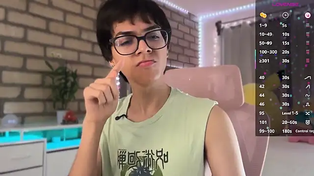 Snapshot of biel_biel chatting on 09.20.25 biel biel online show from 09.20.25