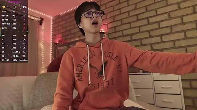 Snapshot of biel_biel chatting on 11.11.25 biel biel online show from 11.11.25