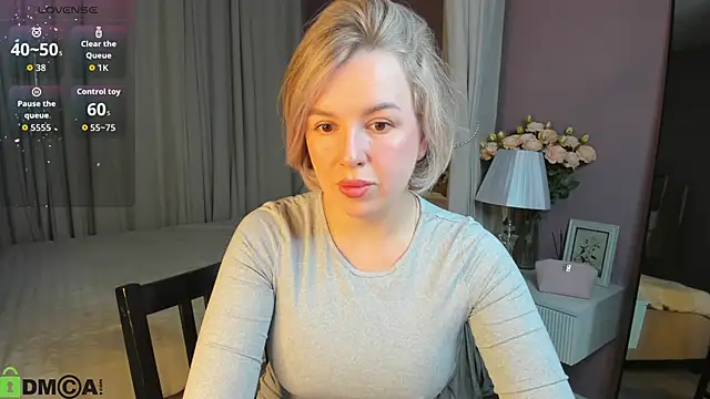 Snapshot of Nikki_Kai chatting on 09.09.25 Nikki Kai online show from 09.09.25