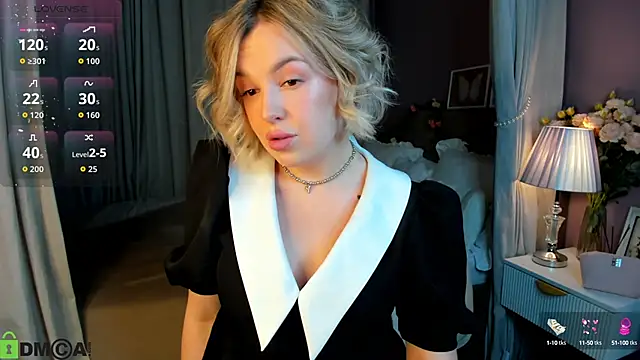 Snapshot of Nikki_Kai chatting on 09.23.25 Nikki Kai online show from 09.23.25