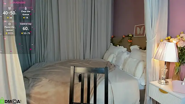 Snapshot of Nikki_Kai chatting on 09.24.25 Nikki Kai online show from 09.24.25