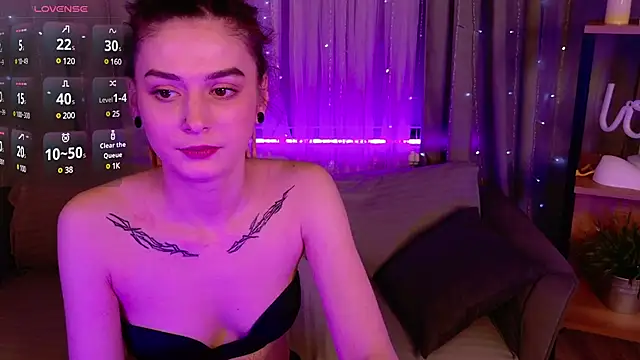 Snapshot of AnTikaMy chatting on 02.06.25 AnTikaMy online show from 02.06.25