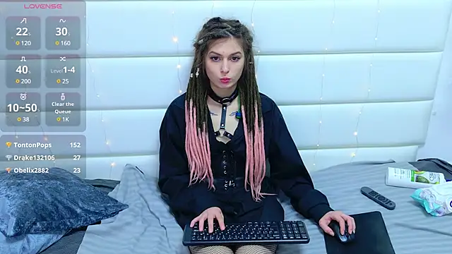 Snapshot of AnTikaMy chatting on 03.07.25 AnTikaMy online show from 03.07.25