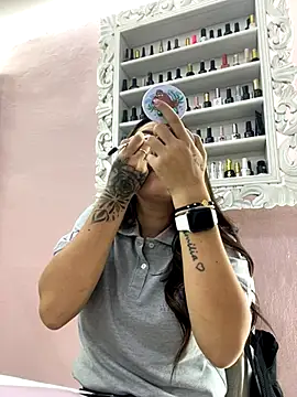 Snapshot of Kamila_angel chatting on 11.28.25 Kamila angel online show from 11.28.25