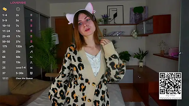 ErlinaBuoy online show from 11.19.25