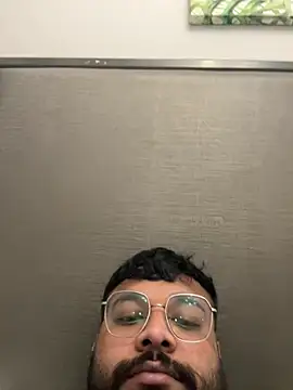 Snapshot of SoloChill chatting on 05.26.26 SoloChill online show from 05.26.26