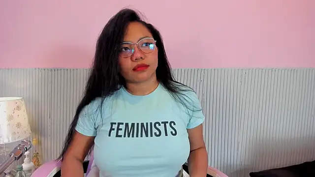 yeikafoxy online show from 10.25.25