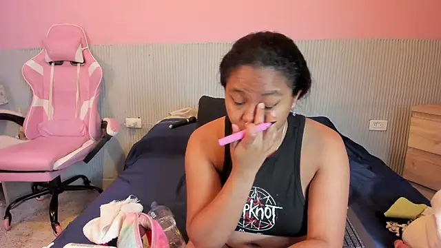 yeikafoxy online show from 11.27.25