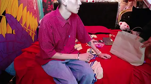 SimonAndJocelyn online show from 02.15.25