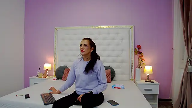 Snapshot of LissaAnn chatting on 03.21.25 LissaAnn online show from 03.21.25