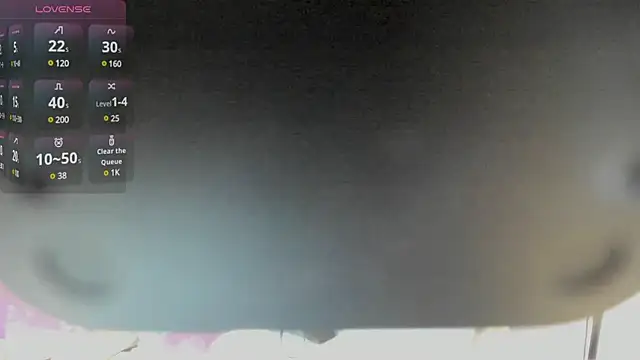 IZZY BEAUTIFUL online show from 03.04.25