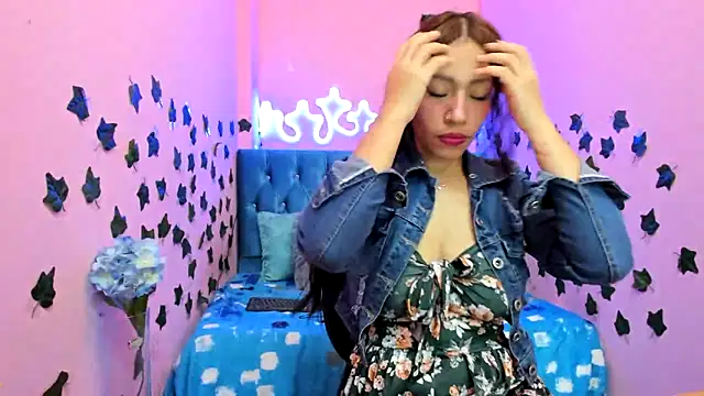 IZZY BEAUTIFUL online show from 03.14.25