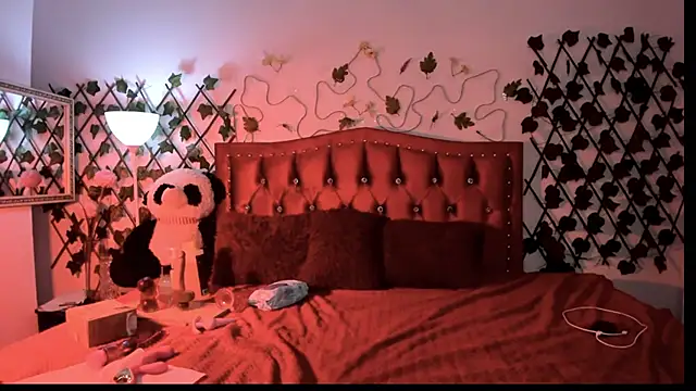 IZZY BEAUTIFUL online show from 09.18.25