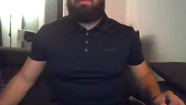 Snapshot of Zer_oki chatting on 10.31.25 Zer oki online show from 10.31.25