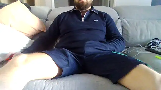 Snapshot of Zer_oki chatting on 02.25.26 Zer oki online show from 02.25.26