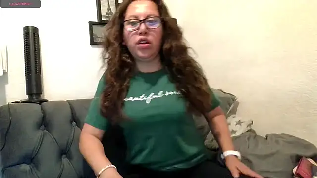 MirandaLatinaLovely online show from 05.26.26