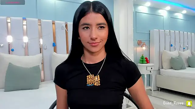 Snapshot of eva_roseee chatting on 12.20.25 eva roseee online show from 12.20.25