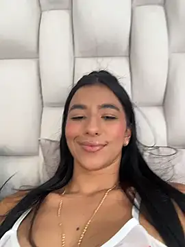 Snapshot of eva_roseee chatting on 04.04.26 eva roseee online show from 04.04.26