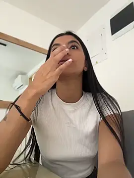 Snapshot of eva_roseee chatting on 05.25.26 eva roseee online show from 05.25.26