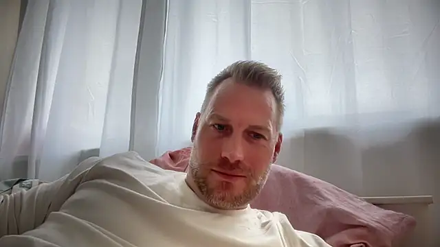 Christian87xxx online show from 10.01.25