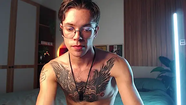 William Henry  online show from 03.31.26