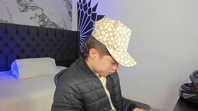 marcuscollins1  online show from 03.06.26