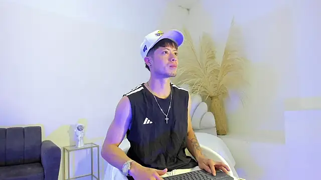 marcuscollins1  online show from 06.04.26