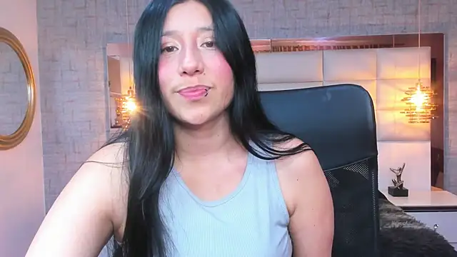 Nohemi louse online show from 11.22.25