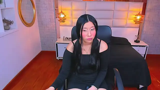 Nohemi louse online show from 03.13.26