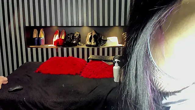 Mara Gonzalez online show from 05.08.26