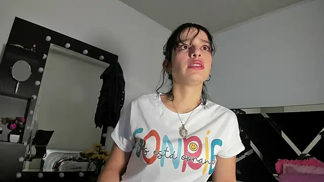 Annyrosee online show from 03.04.25