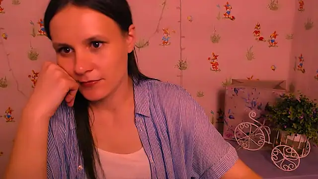 Snapshot of ValeriaHeart_ chatting on 02.06.25 ValeriaHeart online show from 02.06.25