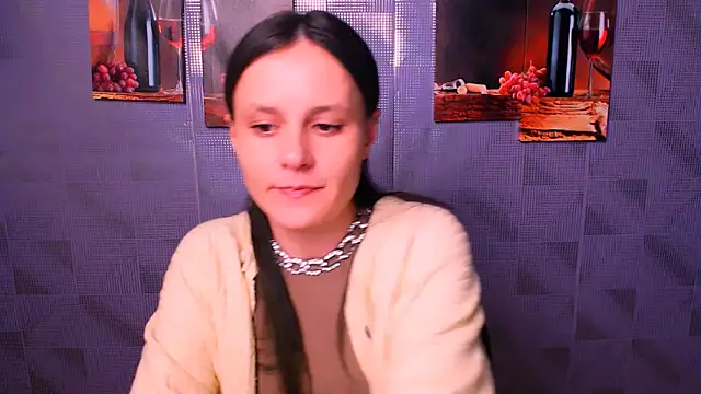 Snapshot of ValeriaHeart_ chatting on 02.10.25 ValeriaHeart online show from 02.10.25