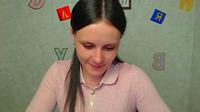 Snapshot of ValeriaHeart_ chatting on 03.19.25 ValeriaHeart online show from 03.19.25