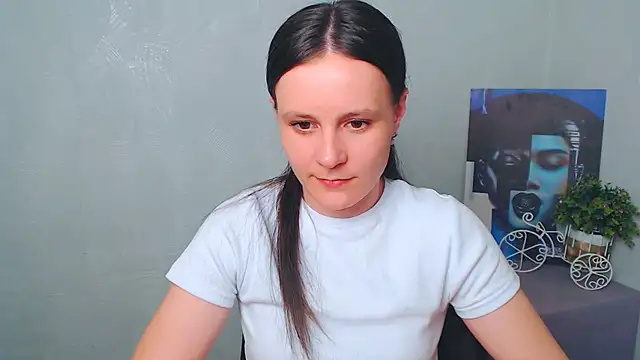 Snapshot of ValeriaHeart_ chatting on 03.20.25 ValeriaHeart online show from 03.20.25