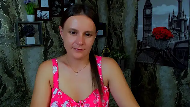 Snapshot of ValeriaHeart_ chatting on 09.14.25 ValeriaHeart online show from 09.14.25