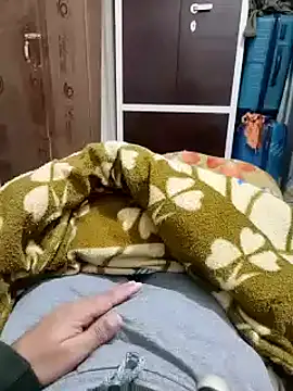 Snapshot of Hot_funky_boy chatting on 02.05.25 Hot funky boy online show from 02.05.25