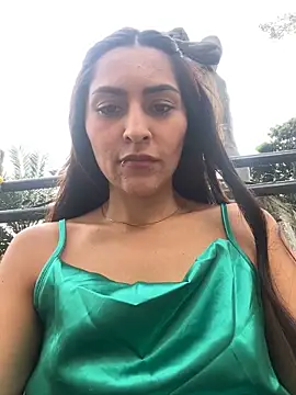 Snapshot of Sofiadelacruz chatting on 04.13.26 Sofiadelacruz online show from 04.13.26