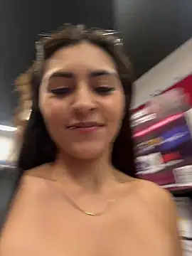 Snapshot of Sofiadelacruz chatting on 05.12.26 Sofiadelacruz online show from 05.12.26