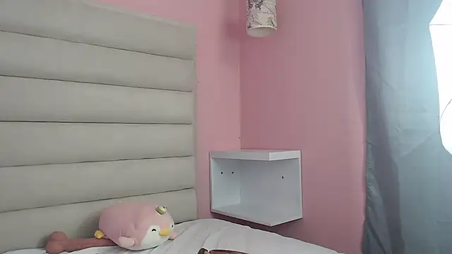 PrincessOlivee online show from 02.07.25