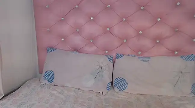 Snapshot of NikkyDangerr chatting on 02.21.25 NikkyDangerr online show from 02.21.25