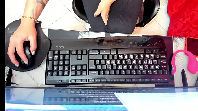 Snapshot of Kataleya_88 chatting on 10.04.25 Kataleya 88 online show from 10.04.25